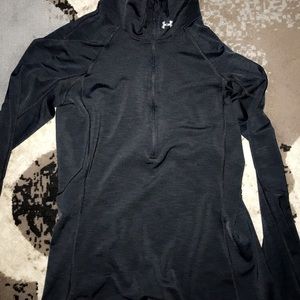 Size small under armor half zip